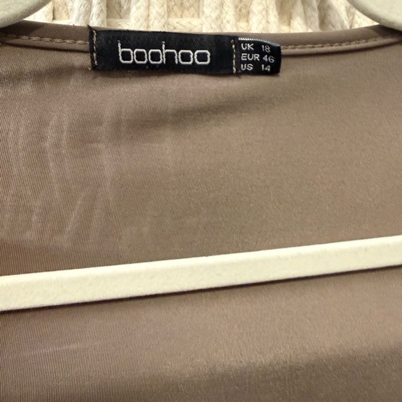 Boohoo Taupe Long Sleeve Wrap Maxi Dress - Picture 2 of 2